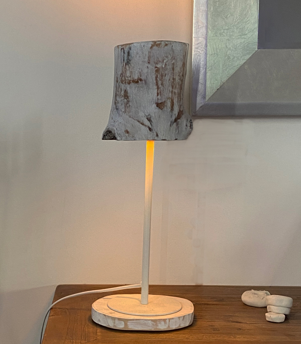 White carved table lamp - Image 5